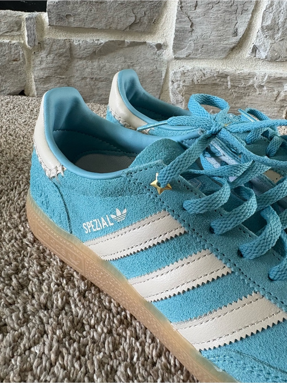 adidas Spezial Women’s Suede Sneakers in Teal with White Stripes - Picture 2 of 4